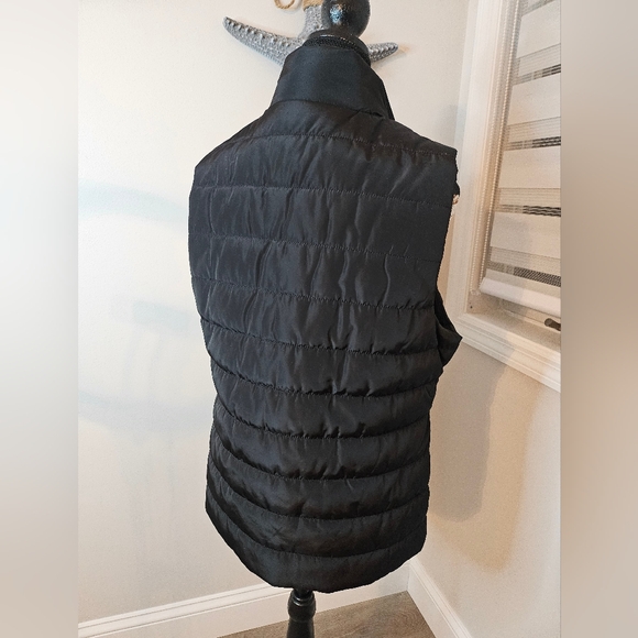 Michael Kors Black Puffer Vest EUC - Picture 6 of 7